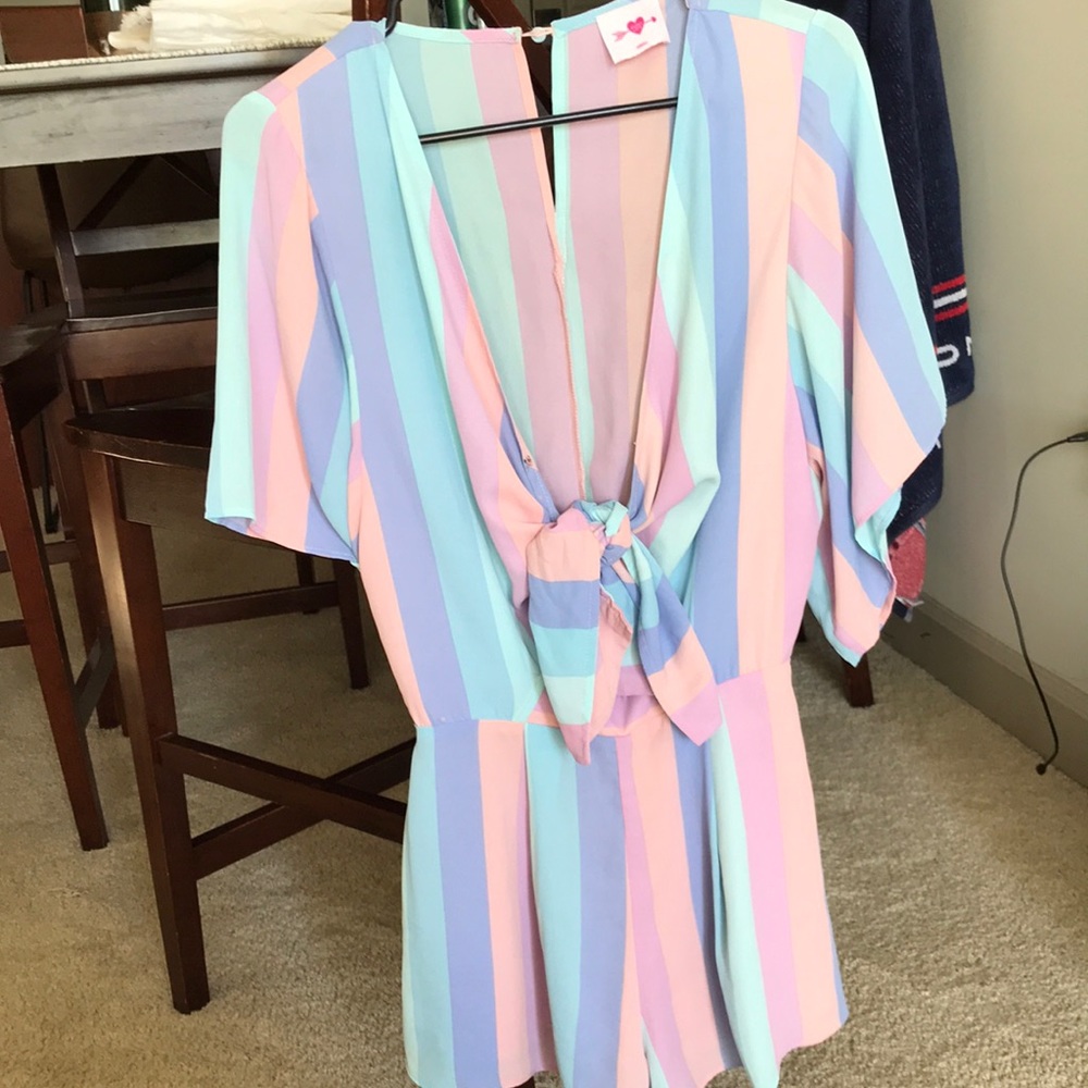 Cute multi colored spring romper!
